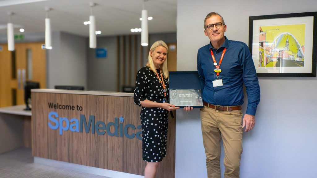 Joanna Ratcliffe and Simon Shephard presenting the IIP platinum award