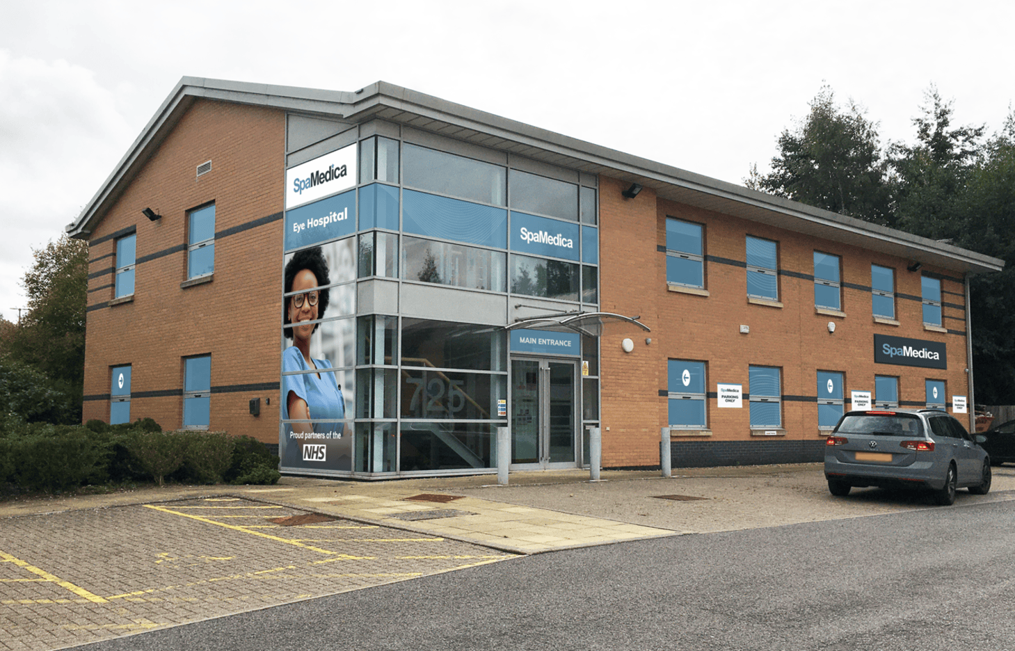 An image showing the exterior of SpaMedica Luton